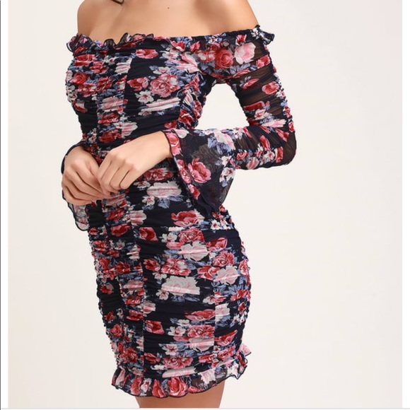 NWOT Lulus M off the shoulder black floral dress - Picture 1 of 4